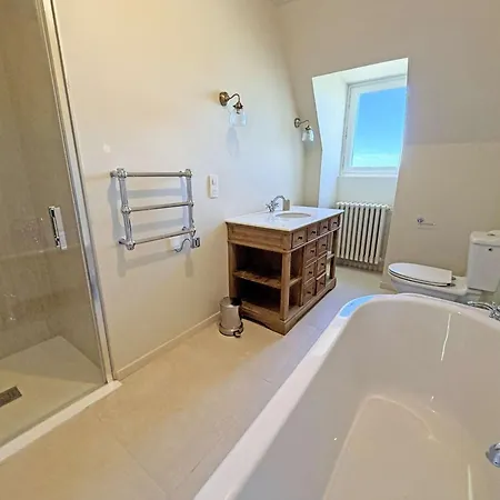 Hébergement de vacances Superbe Maison De Campagne, Piscine Et Climatisation - Fr-1-824-30 *